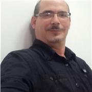 Profesor para el que desee estudiar canto, iniciantes, Profesionales o aficionados. Iniciación musical, coaching de grabaciones